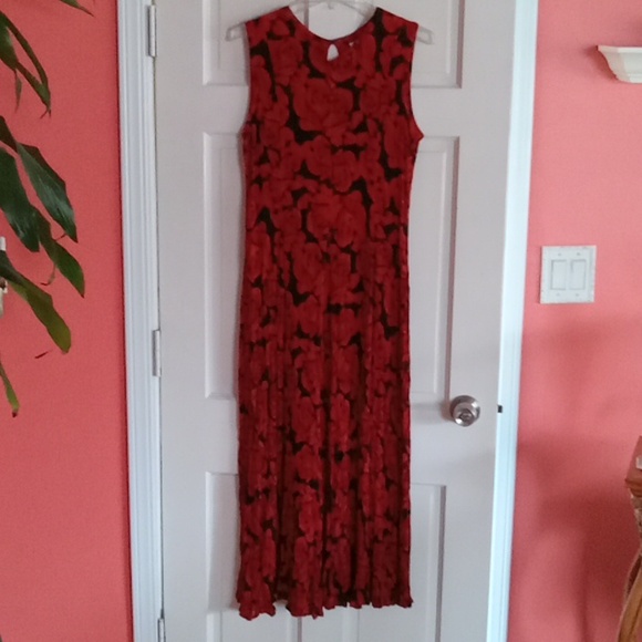 Red and black sleeveless maxi dress, Size M - Picture 1 of 9